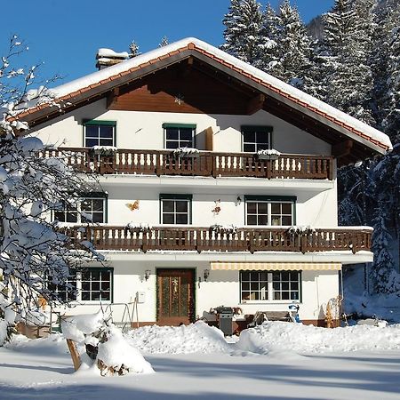 Haus Waldrast Apartment Elbigenalp Bagian luar foto